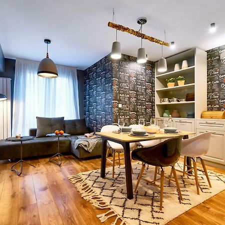 Stylish And High-End Designer Apartments In City Center Sofie Exteriér fotografie